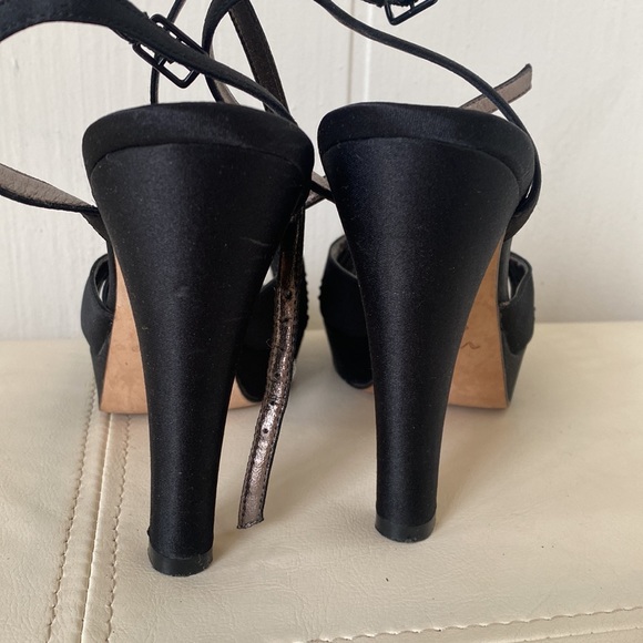 Dress shoes - Picture 3 of 7